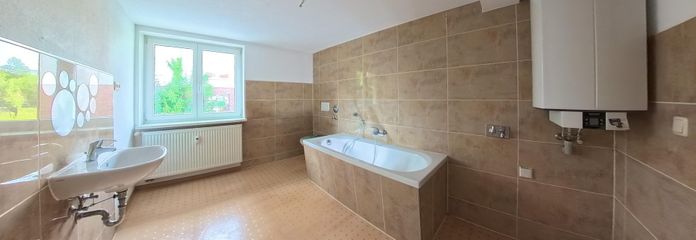 Großes Tageslichtbad