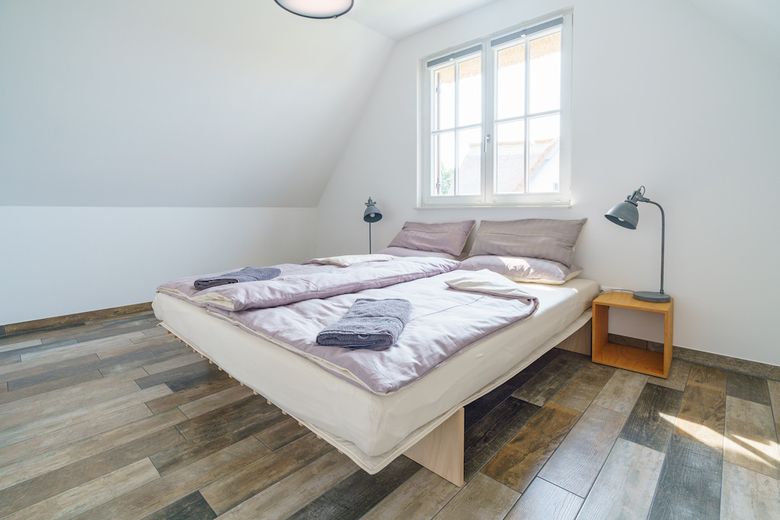 Schlafzimmer 1