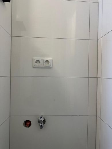 Badezimmer (WM/T-Anschluss)