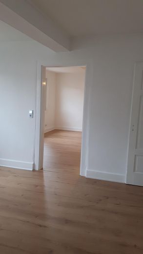 Ehemaliger Bauernhof - 2 Wohnhäuser u. Wirtschaftsgebäude auf großem Grundstück – Zimmer 1 u. 2 OG Haus 2 