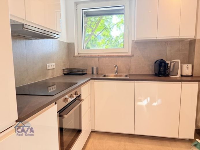 ERSTBEZUG: 2 Zimmer, komplett neu eingerichtetes Apartment mit Balkon – Foto 1