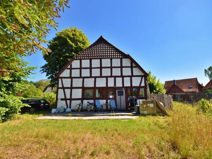 Dörverden Hülsen | Ein-/Zweifamilienhaus mit Fachwerk, Charme & Potenzial – Foto 1
