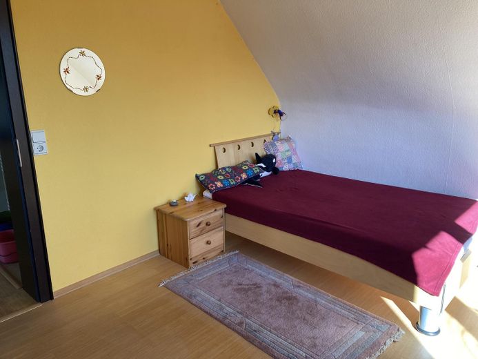 Von Privat: Großes Einfamilienhaus mit Wellnessbereich zu verkaufen! – Foto 8