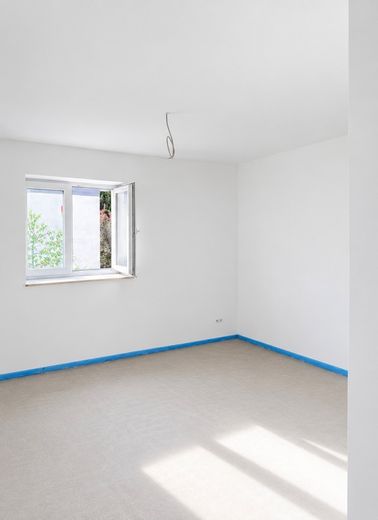 Appartamento di 4 locali in un ambiente storico / primo utilizzo dopo una ristrutturazione completa – Schlafen Wohnung 4