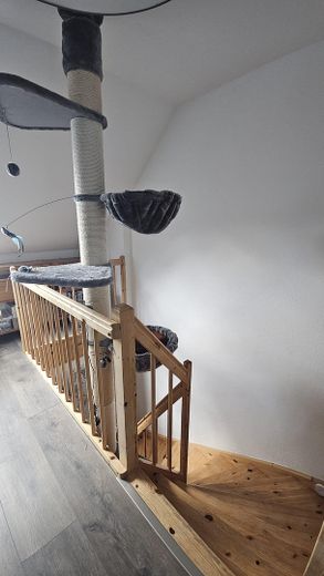 Treppe zur Ebene 2