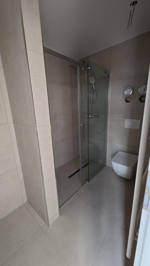 ++TOP sanierte 1 ZKB++neue Einbauküche++Parkett++ – Foto 9