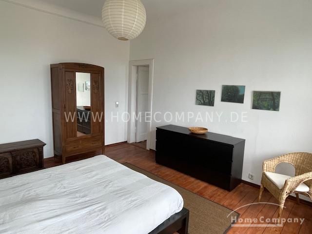 20330G HomeCompany Dresden Möbliert/Furnished 2-Zimmer Apartment mit phantastischer Aussicht über die Stadt am Loschwitzer Elbhang, grosse Dachterrasse max. 2 Personen – f8cd92caec99a630732430bdd154e039bc2607d5.jpg