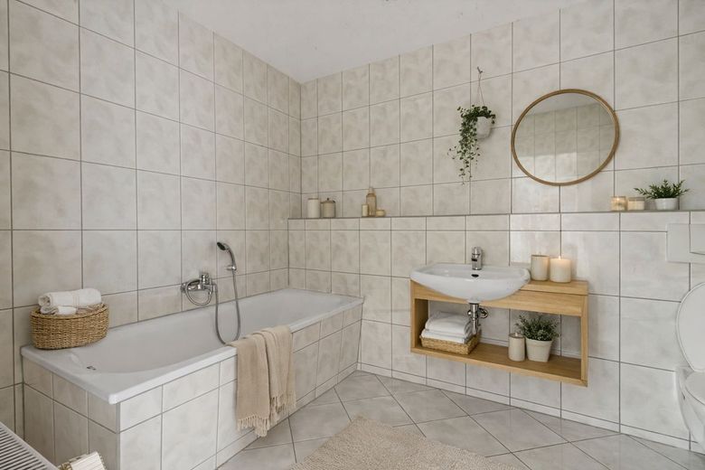 Charmantes Reihenmittelhaus mit viel Platz, Keller und Garten in gefragter Lage von Zwintschöna – Beispiel Badezimmer