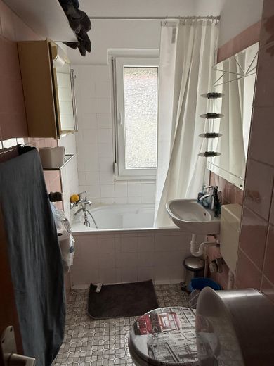 Wynajęte mieszkanie 2-pokojowe w bardzo dobrej lokalizacji – Bad