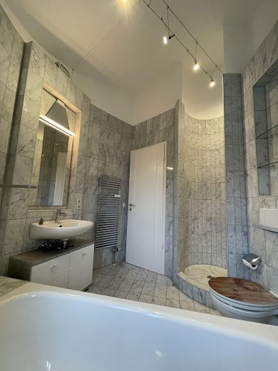 Helle 2-Zimmer-Wohnung in Friedrichshofen ab 01.11 – Bad