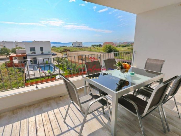 Sukosan, moderne Luxuswohnung 140m vom Strand – Foto 1