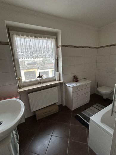 OG Bad mit Badewanne Nordseite