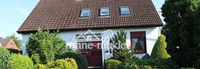 Großzügiges Einfamilienhaus mit vermietetem Obergeschoss