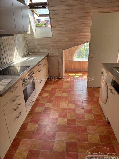 Top 3. Zi.-Wohnung in zentraler Lage – 3c8ee1aad88531fb9c06b4ef818a52667f3d1f94.jpg