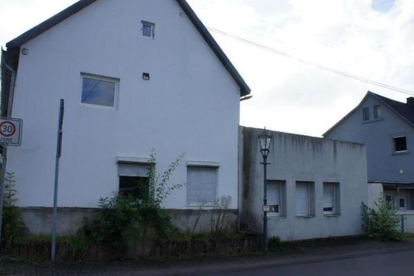 ** MEHRFAMILIENHAUS - ROHBAU - FÜR HANDWERKER UND INVESTOREN **