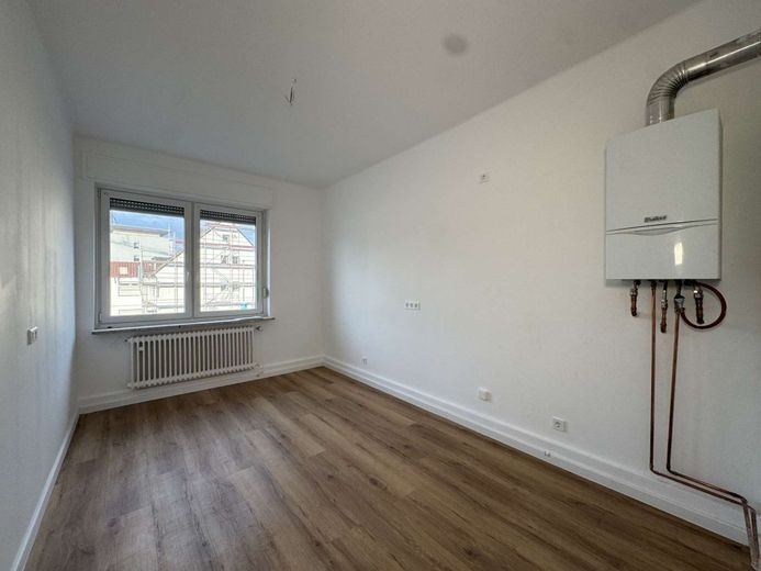 Helle frisch sanierte 2,5 Zimmer Wohnung in Bestlage von Wattenscheid - direkt am Aldi &amp; Netto – Küche (1)
