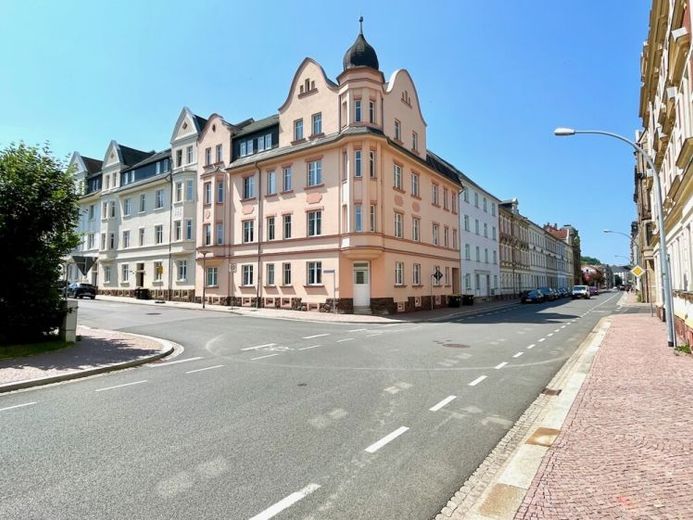 Centraal gelegen 2-kamerappartement met balkon en bad/douche! – Foto 1