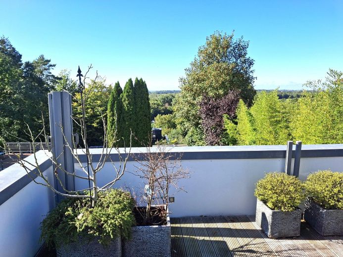 Exklusives Penthouse in Hamburg-Boberg, eigene Erdwärme, kein Hausgeld – ...in die Ferne