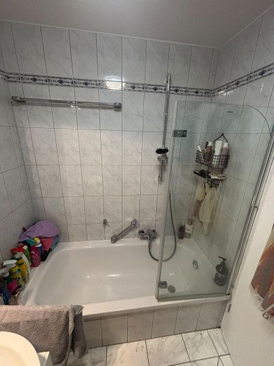 Vivir con encanto de jardín: exclusivo piso de 2 habitaciones en Trudering – Foto 1