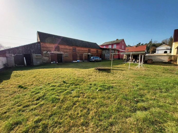 Einfamilienhaus mit großem Grundstück 6.690 m² – Foto 1