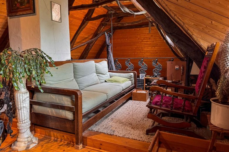 Wohnen im Denkmalschutz 6 Zimmer Reetdach Fachwerk Bauernhaus mit Gästehaus &amp; Scheune in Stuhr – Sitzecke Galarie