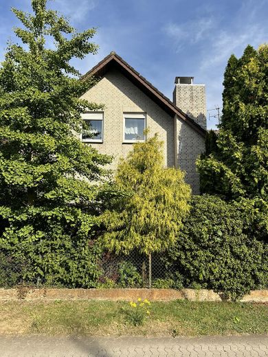 Giebel in Richtung Sackgasse