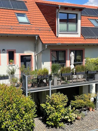 Ancienne ferme, nouvel art de vivre ! Magnifique appartement duplex moderne de 3 pièces. – Blick von außen