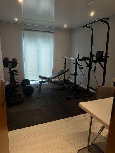 Ruhiges Wohnen ganz oben: Gepflegte 3-Zimmer-Wohnung mit Süd-West-Balkon & Tiefgarage – Photo 20