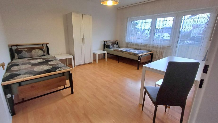 Limburg Linter में बालकनी वाला 3 कमरों का अपार्टमेंट – फोटो 2