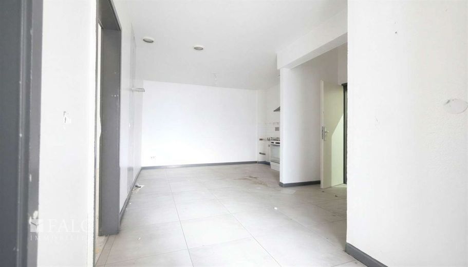 Renditeobjekt Marxloh - MFH mit 912 m² Wfl., sanierungsbedürftig – Essbereich EG - (KI generiert)