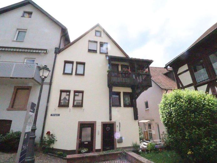 WRS Immobilien - Freudenberg - direkt im Zentrum + am Main - saniertes EFH mit Einzelgarage – Foto 1