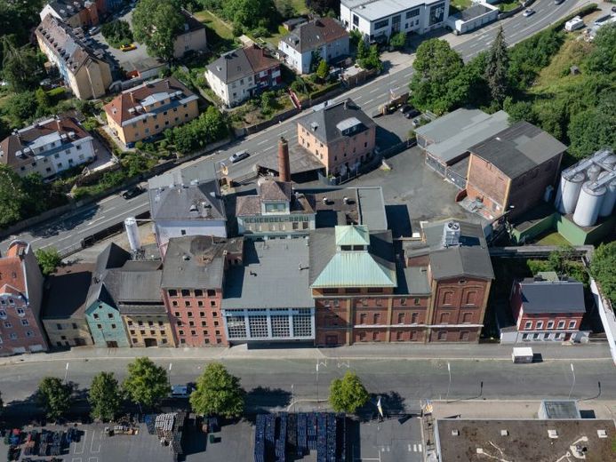 Innerstädtischer historischer Gewerbekomplex sucht neuen Eigentümer, sichere Mieteinnahmen bis 12/28 – Foto 1