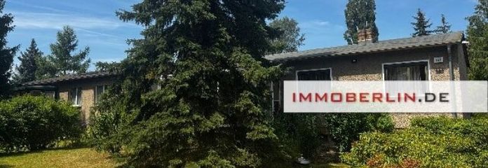 IMMOBERLIN.DE - Charmanter Bungalow mit traumhaftem Westgarten & Garagen