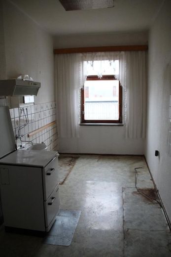 IMMOBILIE MIT POTENTIAL - 2-3-FAMILIEN-RH IN ELSTERBERG - PROV.-FREI – Bild 3