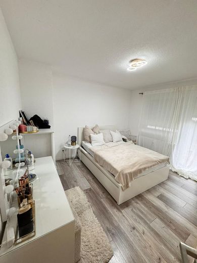 Schlafzimmer + Terrasse