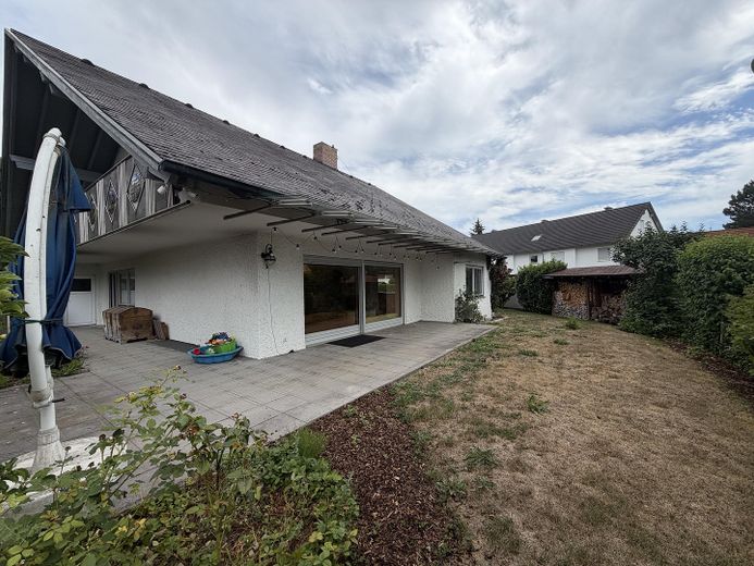 Exklusives Einfamilienhaus in traumhafter Flusslage - Wohnen, wo andere ihre Freizeit verbringen – Garten