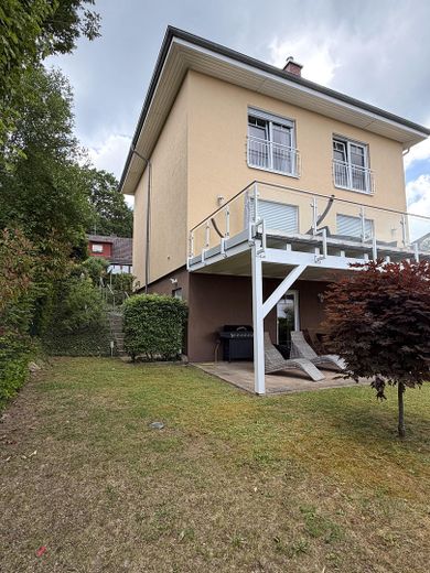 Panoramablick inklusive - Ihr neues Zuhause mit Weitblick – Gartenansicht