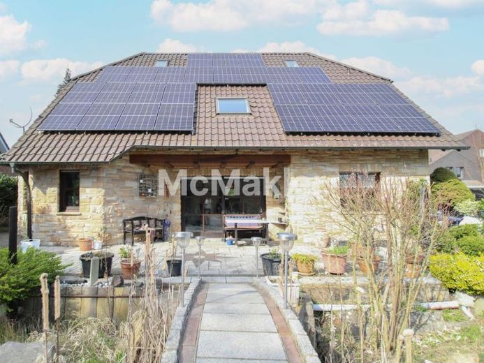 Preis reduziert auf 449.000 € – Exklusives EFH mit Bruchsteinfassade und PV-Anlage in Rheda – फोटो 1