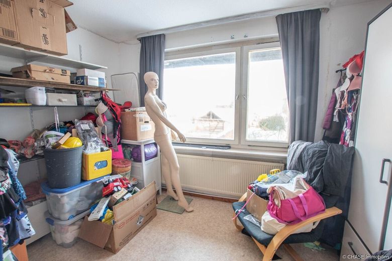 2x Einfamilienhäuser mit Entwicklungspotenzial - Teilvermietete Kapitalanlage in Rollshausen! – Haus 1 Nebenzimmer