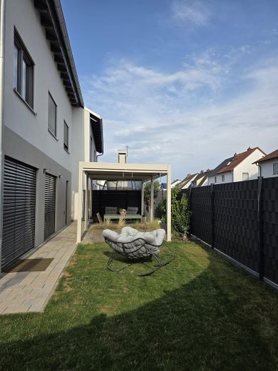 Exklusiver Rückzugsort in Speyer: 191 m² Raumkomfort & Vollklimatisierung provisionsfrei – Foto 3