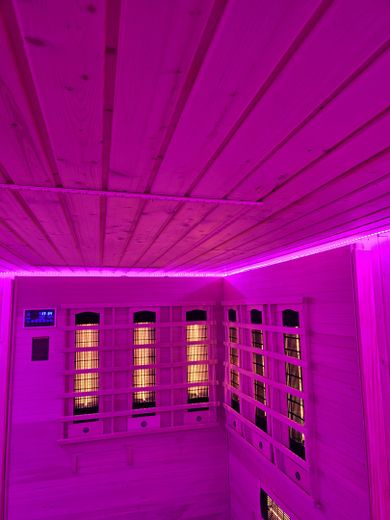 Sauna mit Lichttherapie 