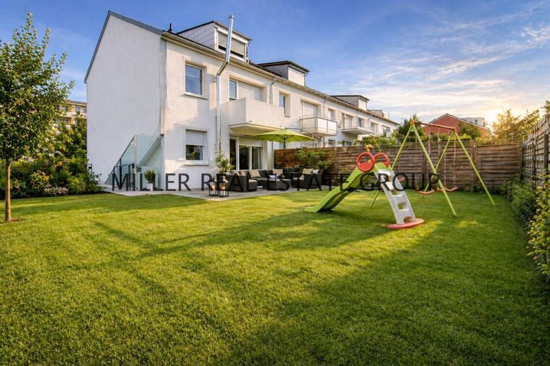 Moderne Raumwunder-Rarität in Neuburg an der Donau: Reiheneckhaus mit großem Garten, zwei Terrassen, Balkon &amp; viel Wohnkomfort! – Gartenbereich