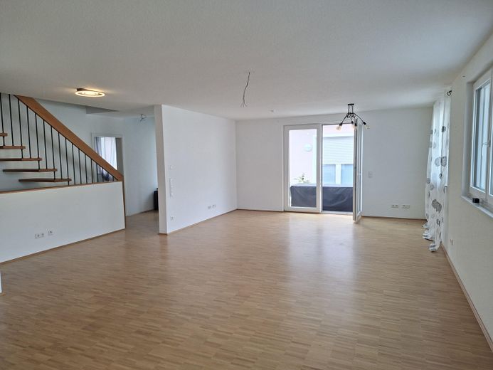Neubau Haus (Doppelhaushälfte) in Karlsruhe Neureut zu vermieten – Küche-Wohn-Esszimmer