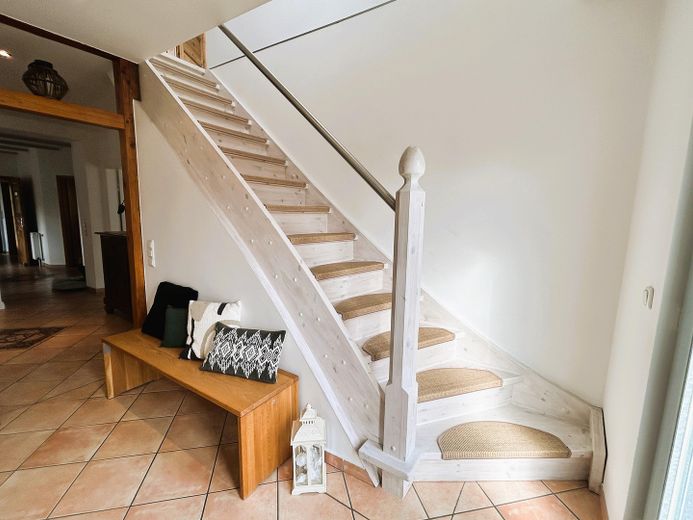 Treppe ins 1. OG