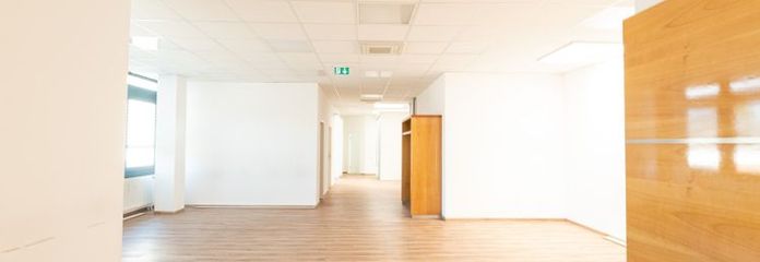 Teilfläche einer Büro oder Praxisfläche. Zentraler geht es nicht!