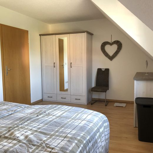 झील के किनारे शांत आवास: 17111 Sommersdorf में बगीचे वाला सुंदर पंक्ति-घर – Schlafzimmer 3
