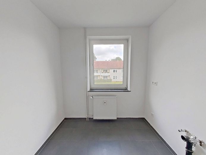 Sanierte 5-Zi-Whg. mit BALKON - perfekt für eine Familie – Küche