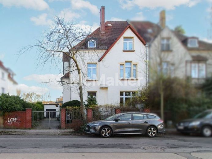 Gestaltungspotential MFH - 3 Wohneinheiten - Vermietet im EG – फोटो 1
