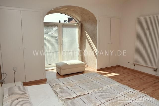 ***Zooviertel, Schöne, 2-Zi Whg im 2. OG einer Villa. – 8da766267686c219cbdcf5d9fa3d2fab9eaaeed1.jpg