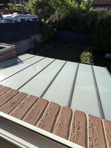 Stilvolles Reiheneckhaus mit Garage Stellplatz und ausgebautem Dachbereich mit Badezimmer – Foto 4